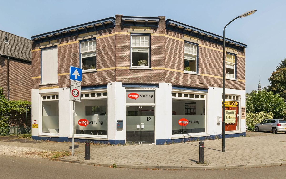 Apeldoorn, Badhuisweg 12 – 2